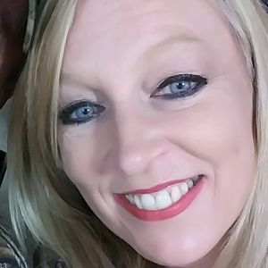 Meet your Posher, Gina